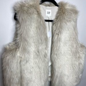 Gap Fur vest 🐻